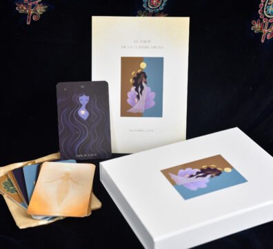 Livre, cartes, coffret